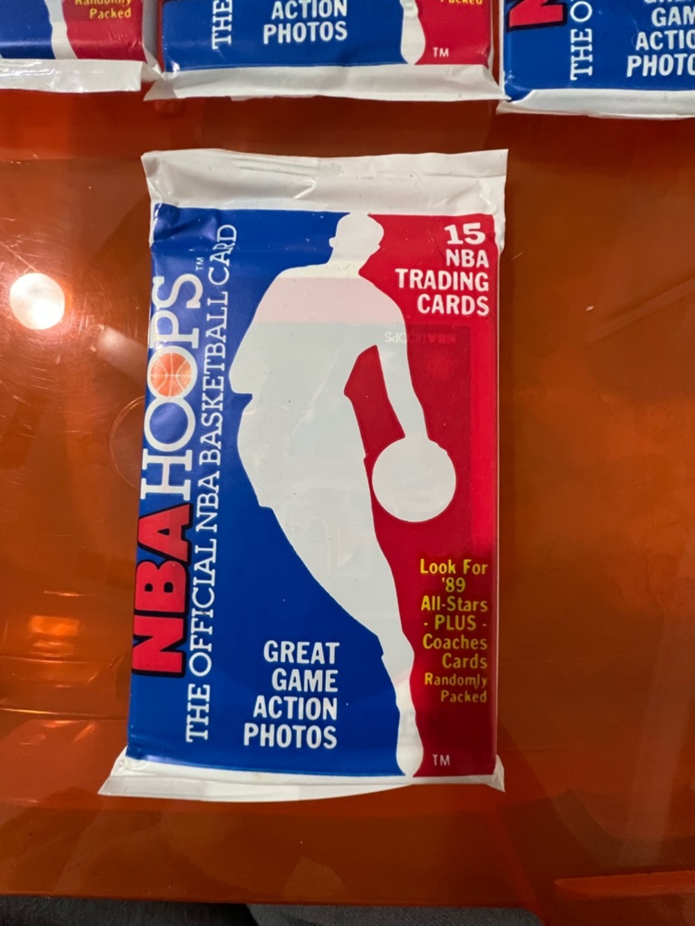 6 NBA Hoops 1989 Trading Card Packs - Picture 2 of 3